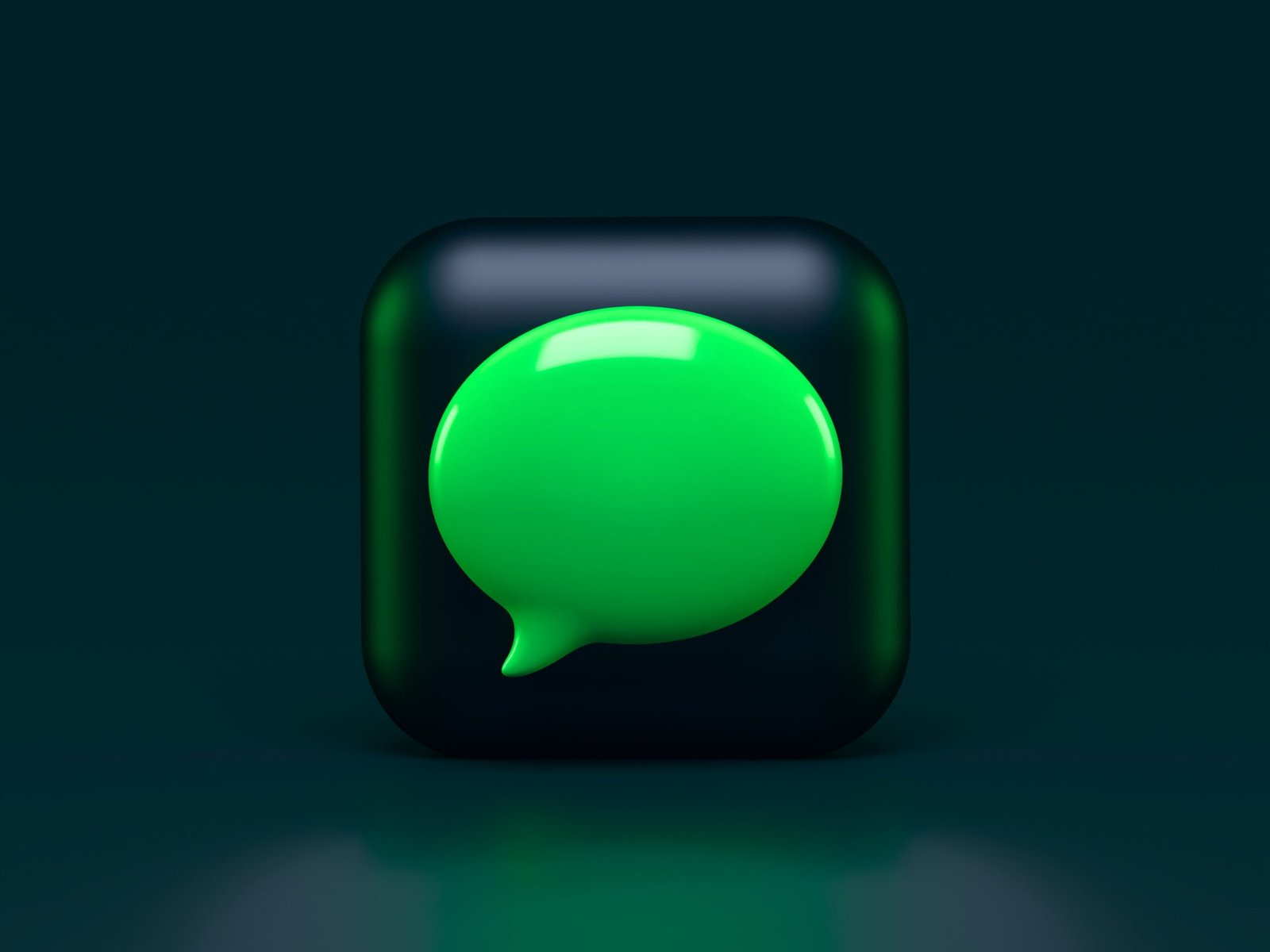 Google is now publicly pressuring Apple to adopt RCS