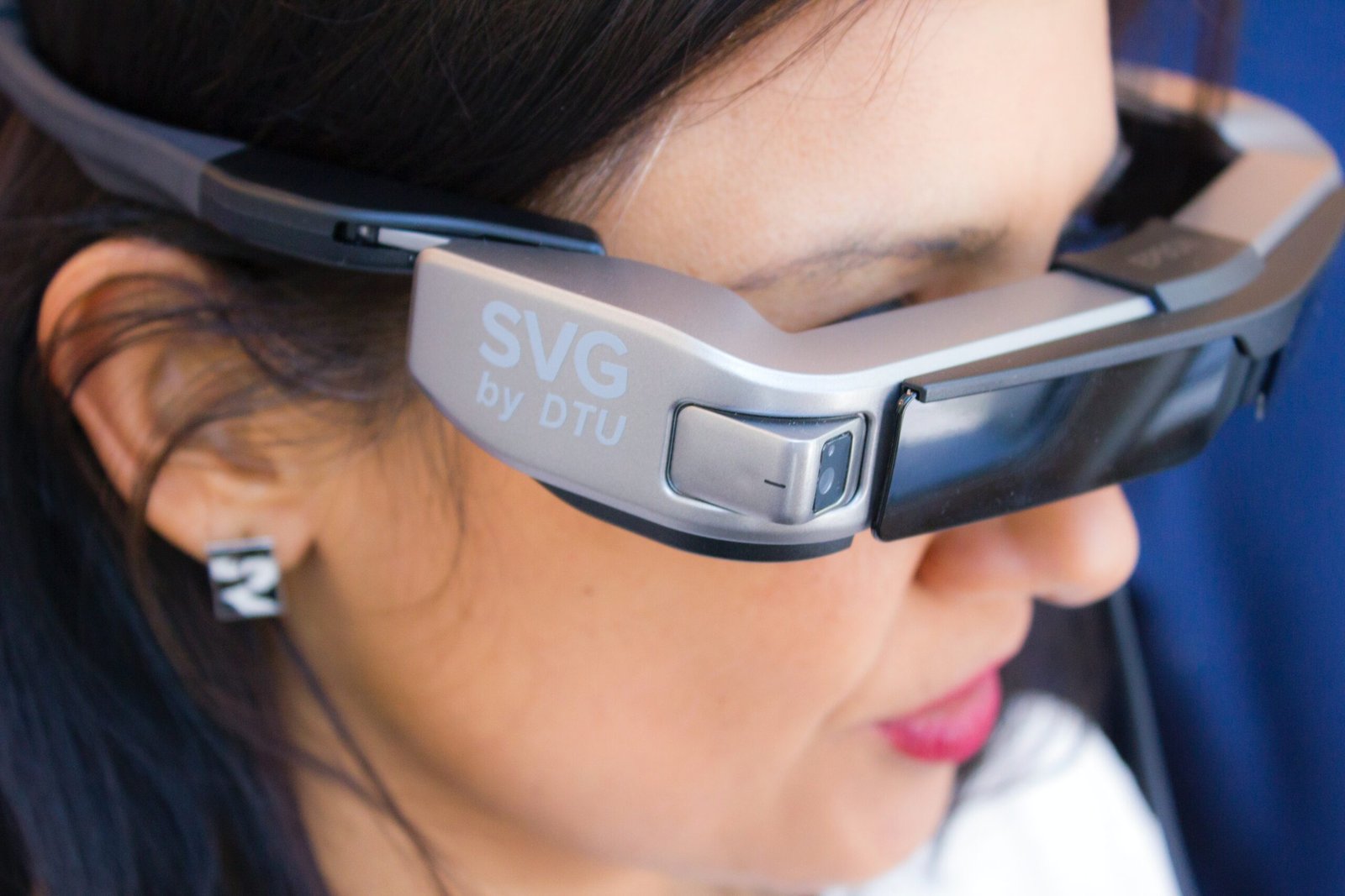 Smart Glasses are great, but won’t be replacing your phone anytime soon. Smart Glasses are great, but won’t be replacing your phone anytime soon.