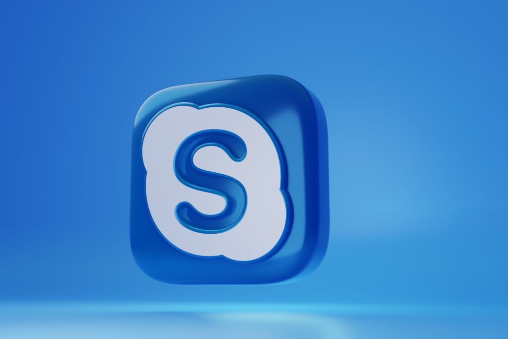 Skype users in the US can now make 911 calls from their computers