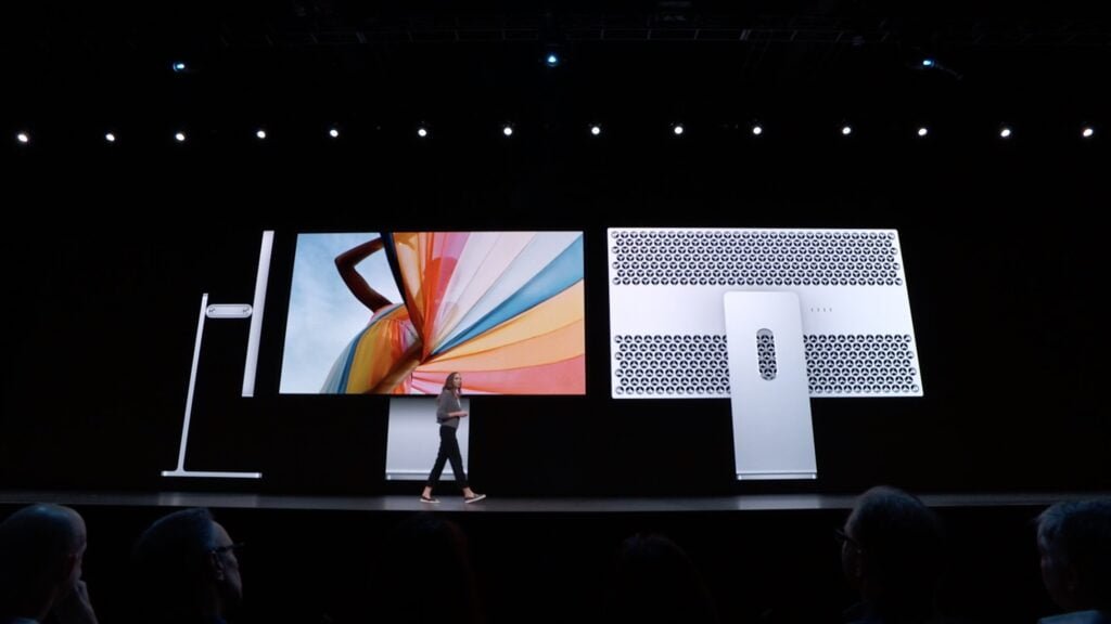 Apple is building a Mac Studio desktop and a 7K display.