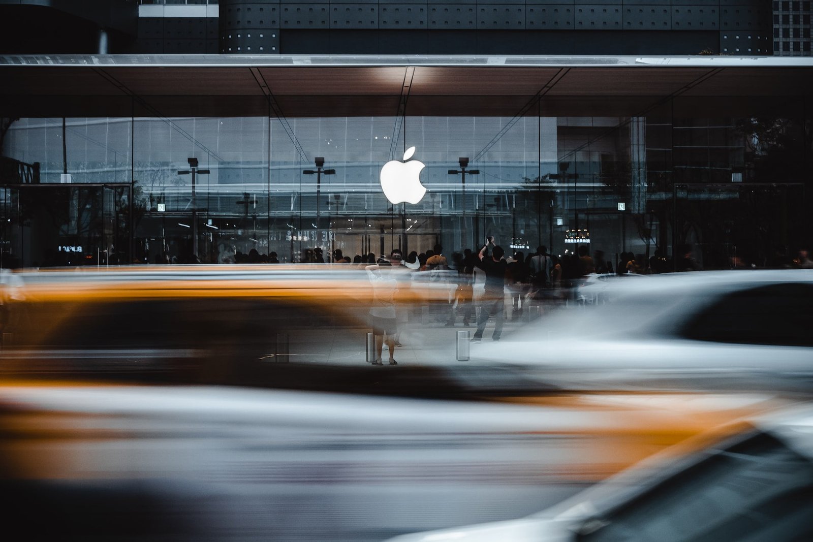 Evans Hankey, Director of industrial design at Apple is now leaving for good Evans Hankey, Director of industrial design at Apple is now leaving for good